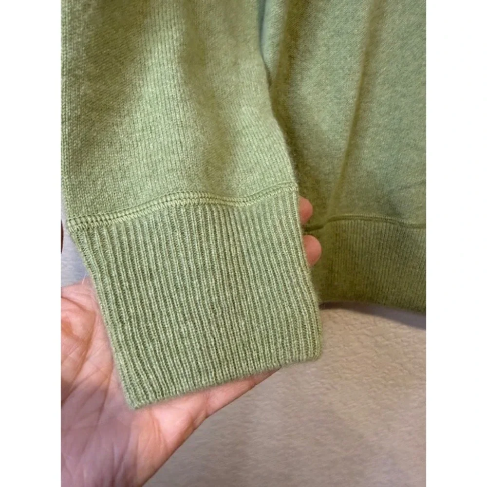 AE77 American Eagle 100% Cashmere Crewneck Sweater Sage Green 1069-343 Mens S - Picture 3 of 6